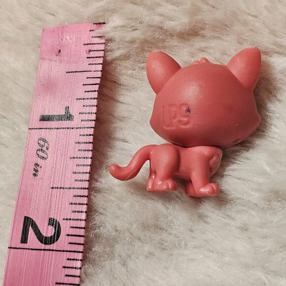 Littlest Pet Shop LPS Mini Pink Cat Kitten Figure Blue Eyes - Picture 3 of 3